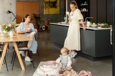 Кокон для сна с ограничителем Voksi Baby Nest Premium White Flying